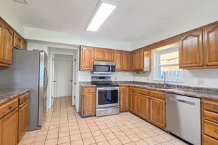 1408 Ariel Ln, Fort Walton Beach, FL 32547 - Photo 3