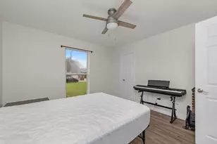 679 Brunson St, Crestview, FL 32536 - Photo 29