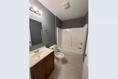 19 SE Park Circle #UNIT D, Fort Walton Beach, FL 32548 - Photo 11