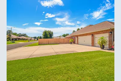 6125 Broadfield Court, Milton, FL 32570 - Photo 5
