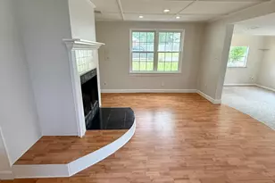 292 Holland St, Crestview, FL 32536 - Photo 5