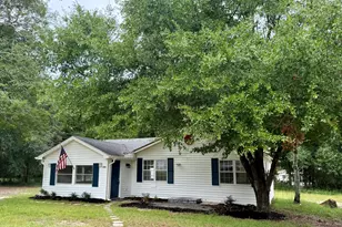 292 Holland St, Crestview, FL 32536 - Photo 15
