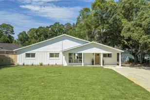 69 NE Laurie Dr, Fort Walton Beach, FL 32548 - Photo 9