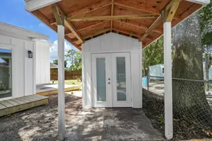 69 NE Laurie Dr, Fort Walton Beach, FL 32548 - Photo 57