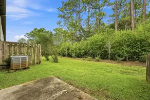 1727 Sound Haven Ct, Navarre, FL 32566 - Photo 43