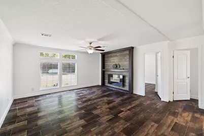 748 Phillips Drive, Freeport, FL 32439 - Photo 13
