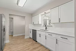 1112 Airport Rd, Destin, FL 32541 - Photo 25