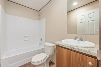 72 W Hyacinth Avenue, Defuniak Springs, FL 32433 - Photo 29