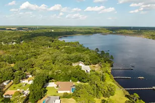 8889 Bahia Vista Ln, Navarre, FL 32566 - Photo 59