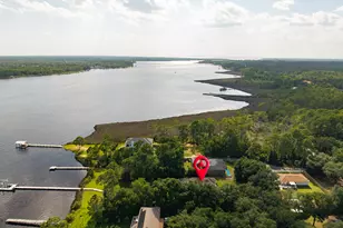 8889 Bahia Vista Ln, Navarre, FL 32566 - Photo 57