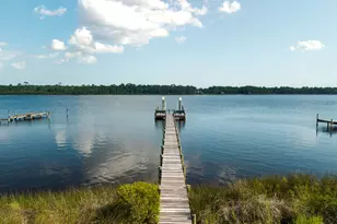 8889 Bahia Vista Ln, Navarre, FL 32566 - Photo 61