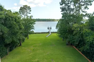 8889 Bahia Vista Ln, Navarre, FL 32566 - Photo 47