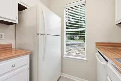 310 Redwood Avenue #A, Niceville, FL 32578 - Photo 11