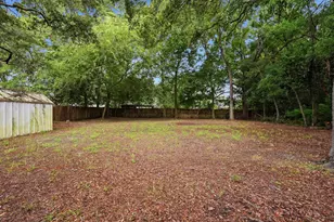 310 Redwood Ave, Niceville, FL 32578 - Photo 21