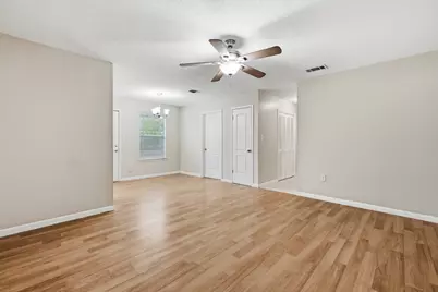 310 Redwood Avenue #A, Niceville, FL 32578 - Photo 3