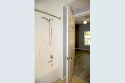 1501 N Partin Drive #APT 228, Niceville, FL 32578 - Photo 13