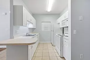 1501 N Partin Dr, Niceville, FL 32578 - Photo 11