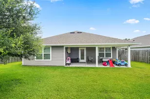 510 Earl Godwin Rd, Freeport, FL 32439 - Photo 33