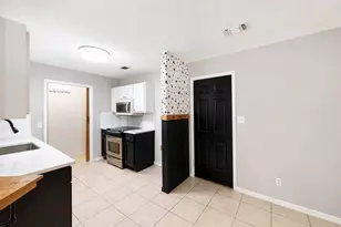 2244 Estate Cir, Navarre, FL 32566 - Photo 15