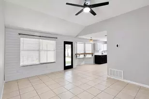 2244 Estate Cir, Navarre, FL 32566 - Photo 9