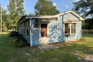 22 Landing Ln, Defuniak Springs, FL 32433 - Photo 1
