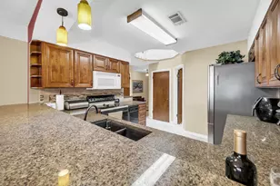 204 Regatta Dr, Niceville, FL 32578 - Photo 17