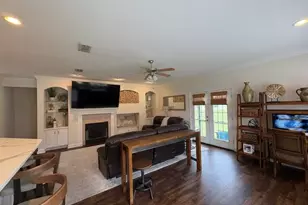 1655 Patmos Cove, Niceville, FL 32578 - Photo 5