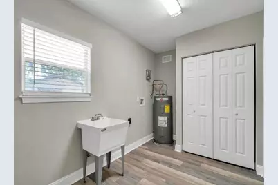 6935 Jasper Street, Navarre, FL 32566 - Photo 11