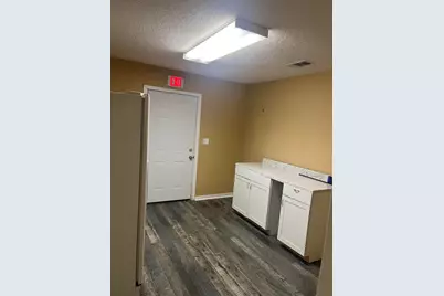 188 N Main Street, Crestview, FL 32536 - Photo 9