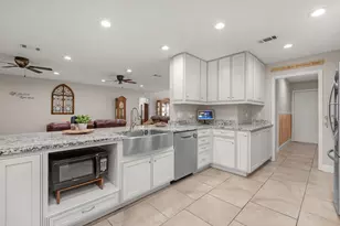 2587 Dana Ct, Shalimar, FL 32579 - Photo 13