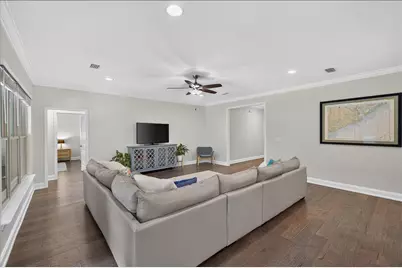 205 Hart Street, Niceville, FL 32578 - Photo 9
