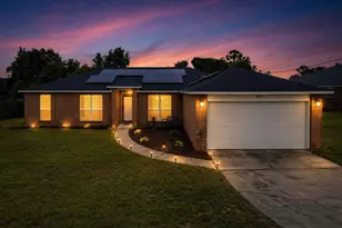 490 Jillian Dr, Crestview, FL 32536 - Photo 1