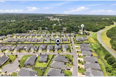 104 Hornet Lane, Valparaiso, FL 32580 - Photo 1