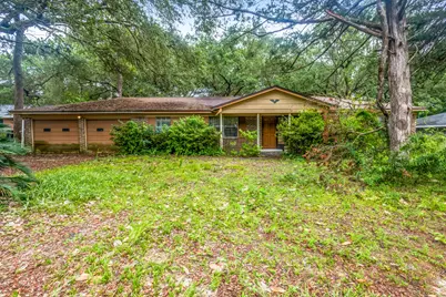 8 Walnut Avenue, Shalimar, FL 32579 - Photo 1