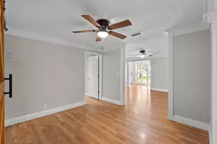 920 NE Beachview Dr, Fort Walton Beach, FL 32547 - Photo 9