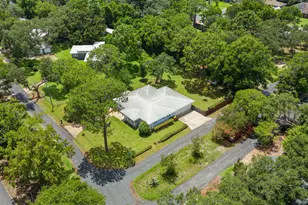 920 NE Beachview Dr, Fort Walton Beach, FL 32547 - Photo 35