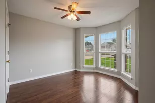 9410 Pine Lilly Ct, Navarre, FL 32566 - Photo 11