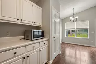 9410 Pine Lilly Ct, Navarre, FL 32566 - Photo 27