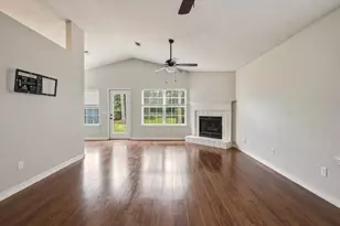 9410 Pine Lilly Ct, Navarre, FL 32566 - Photo 17