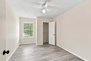 1855 Whispering Oaks Ln, Fort Walton Beach, FL 32547 - Photo 17