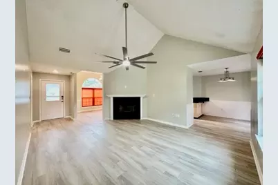 519 E Timberlake Drive, Mary Esther, FL 32569 - Photo 3