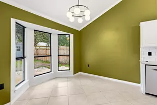 1055 Emerald Ln, Fort Walton Beach, FL 32547 - Photo 9