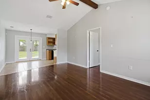359 John King Rd, Crestview, FL 32539 - Photo 3
