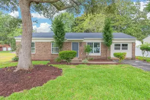 51 6th St, Shalimar, FL 32579 - Photo 1
