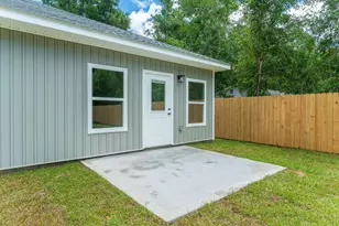 703A Brock Ave, Crestview, FL 32539 - Photo 37