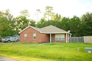110 Village Ln, Freeport, FL 32439 - Photo 1