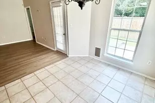 2390 Marina Dr, Fort Walton Beach, FL 32547 - Photo 13