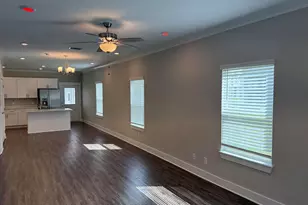 202 Date Palm Ln, Freeport, FL 32439 - Photo 3