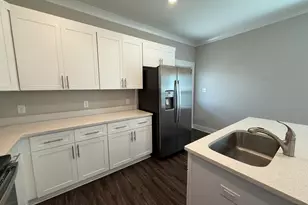 202 Date Palm Ln, Freeport, FL 32439 - Photo 9