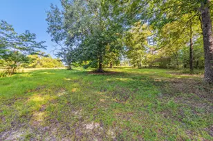 512 Hickory Tree Ln, Crestview, FL 32539 - Photo 17